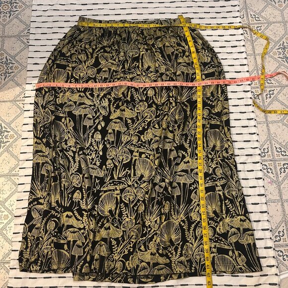 🔥SOLD🔥Thief and Bandit Gold Black Shroomed Maxi Skirt Women Pockets Mushrooms - Picture 4 of 8